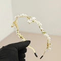 Cerchietto barocco dorato con perle bianche e delicati dettagli di fiori e foglie - Stile Foglia E Fiore