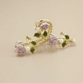 Elegante pinza per capelli in metallo dorato con rose rosa, foglie verdi e perle per donna - Viola