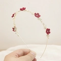 Cerchietto da sposa dorato con fiori di velluto rosso, perle bianche e foglie di cristallo - Fiore Rosso Stile A