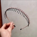 Sparkling pink crystal headband with non-slip inner teeth for women and styling hairband - Pink