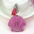 Portachiavi con conchiglia di strass rosa con nappa opaca e campanellino in metallo - Rosa