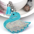 Portachiavi a forma di cigno con strass, nappe blu e campanellino per borse - Blu lago