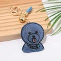 Portachiavi cane con strass blu, nappina azzurra e gancio dorato su vassoio elegante - Azzurro