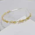 Elegante cerchietto in metallo dorato con pietre occhio di gatto e cristalli scintillanti - Oro