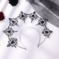 Corona a aureola gotica con filigrana in metallo argento scuro e gemme nere - Nero