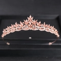 Corona da sposa in oro rosa con cristalli champagne e dettagli in strass intricati - Champagne