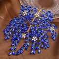 Vite per capelli da sposa con strass marquise blu e filo dorato su tessuto di seta - Blu Reale