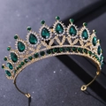 Elegante corona da sposa dorata con cristalli color smeraldo e diamanti bianchi lucidi - Base Oro Strass Verde (HG212 Verde)