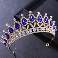 Corona da sposa vintage dorata con gemme blu a goccia e strass scintillanti raffinati - Base Oro Strass Blu (HG212 Blu)