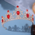 Corona da sposa europea dorata con strass rossi e cristalli luccicanti per feste - Oro / Rosso