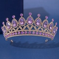 Couronne de mariée dorée élégante avec cristaux violets en poire et strass étincelants - Base Or Strass Violet