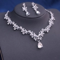 Parure de bijoux de mariée en alliage argenté avec collier en strass et boucles d'oreilles - Ensemble Collier et Boucles d'Oreilles en Strass Argenté