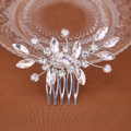 Eleganter silberner Brauthaarkamm mit Strasssteinen in Tropfenform für die Hochzeit - Silber