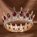 Couronne baroque dorée ornée de cristaux rouges pour mariages et fêtes chic - Cercle Complet Or Fuchsia