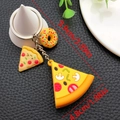 Kreativer Schlüsselanhänger mit Pizza- und Donut-Anhängern aus hochwertigem PVC - Donut Pizza Stil (ER1525) / Gelb