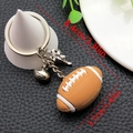 Portachiavi mini pallone da football americano marrone con ciondoli in metallo argento - Stile Rugby Marrone (ER1534)