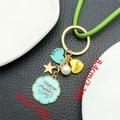 Blue Mother's Day bouquet keychain with Mom heart charm and gold star pendant - KC Gold Blue MOM Star Pearl Keychain (ER1649)
