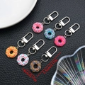 Set di 6 portachiavi a forma di ciambella in acrilico colorato con chiusura a moschettone - Stile Ciambella Multicolore