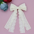 Dettaglio del fiocco in pizzo bianco crema con lunghi nastri per capelli per bambine - Stile Beige Nastro Lungo (米1)