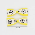 Dettaglio fermagli per capelli con fiocco calcio da 10,5cm e nastri gialli e bianchi - Stile Fiocco Calcio Giallo Bianco