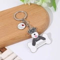 Portachiavi Schnauzer in smalto con ciondolo a osso su vassoio in legno - Schnauzer Grigio Doppia Faccia (Cuore)