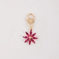 Rosafarbener achtblättriger Blumen-Schlüsselanhänger mit goldenem Herz-Karabiner - Rosenrot Oktogonale Blume