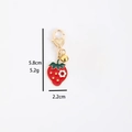 Erdbeer-Schlüsselanhänger mit Emaille-Blume und goldenem Verschluss für Taschen und Geschenke - Erdbeere