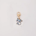 Llavero de gato de esmalte azul claro y blanco con cierre de corazón dorado de lujo - Gato Gris con Cola Rizada