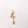 Portachiavi con tulipano dorato e ciondolo fiore in smalto rosa e chiusura cuore - Stile Tulipano Cicciottello