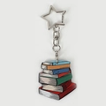 Portachiavi in acrilico con libri colorati impilati e chiusura a stella in metallo argento - Libro