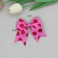 Roze grosgrain lintstrik met rode stippen en afmetingen van 9 cm en 8 cm getoond - Stippen Strik Haaraccessoire (05#)