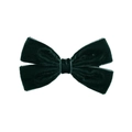 Détail d'une barrette nœud en velours vert foncé pour filles avec texture douce et double couche - Vert