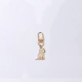 Goldener Welpen-Schlüsselanhänger mit weißem Emaille-Detail und Karabinerverschluss - Golden Retriever (Gold/Karabinerverschluss)