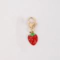 Porte-clés fraise créatif avec fermoir mousqueton doré en forme de cœur et charme émaillé - Fraise Semi-3D