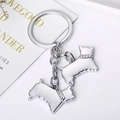 Détail du porte-clés double chien argenté avec colliers incrustés de cristaux brillants - Yorkie / 10cm