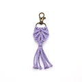 Portachiavi boho viola in cotone intrecciato a mano con gancio bronzo e frange - Viola