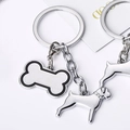 Porte-clés os de chien argenté avec breloque bouledogue strass et métal poli - Beagle Os / 10cm