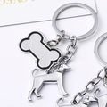 Porte-clés os poli en argent avec pendentif lévrier et petit collier de cristaux - Dalmatien Os / 10cm