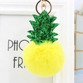Porte-clés ananas en fourrure de lapin synthétique avec pompon jaune et feuilles à paillettes - Jaune