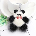 Süßer Panda-Plüsch-Schlüsselanhänger mit rot-karierter Schleife für Taschen und Autos - Einzelstück / Schwarz-Weiß Panda Stil