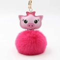 Porte-clés cochon rose mignon avec pompon en fausse fourrure magenta et anneau doré - Diamètre Pompon 8cm / Rose rouge