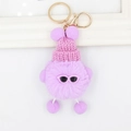 Portachiavi con pompon viola in pelliccia sintetica e cappello rosa lavorato a maglia - Viola Chiaro