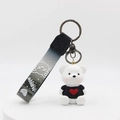 Porte-clés ours avec pull à cœur et ruban dégradé fashion sur fond blanc éclatant - Style Avec Sangle / Noir