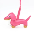Mignon porte-clés teckel en cuir PU rose avec surpiqûres pour sacs et clés - Rouge Rose