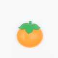 Handgefertigter orangefarbener Kakipflaumen-Lederanhänger mit grünen Blättern und Naht - Nur Anhänger (Ohne Haken)