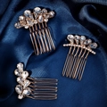 Peine para el cabello de novia dorado con perlas y pedrería brillante para bodas elegantes - Estilo de arreglo de cristales de racimo de flores (HS-J7247G)