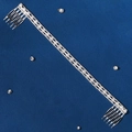 Eleganter 25 cm langer silberner Brauthaarschmuck mit Strasssteinen und zwei Kammclips - Silber Schlanke Einreihige Haarkette (HS-J6589S)