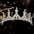 Corona da sposa di lusso con base in argento, perle bianche e strass scintillanti - Tiara a Punta di Lusso Argento (TS-J3030S)