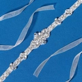 Détail macro d'une ceinture de mariée avec strass marquise et perles élégantes - Style Organza Strass Perle (WS-J228S)