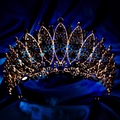 Corona barocca nera lussuosa con base dorata e strass per concorsi e feste eleganti - Corona Base Oro Strass Neri (TS-J3421GBLK)